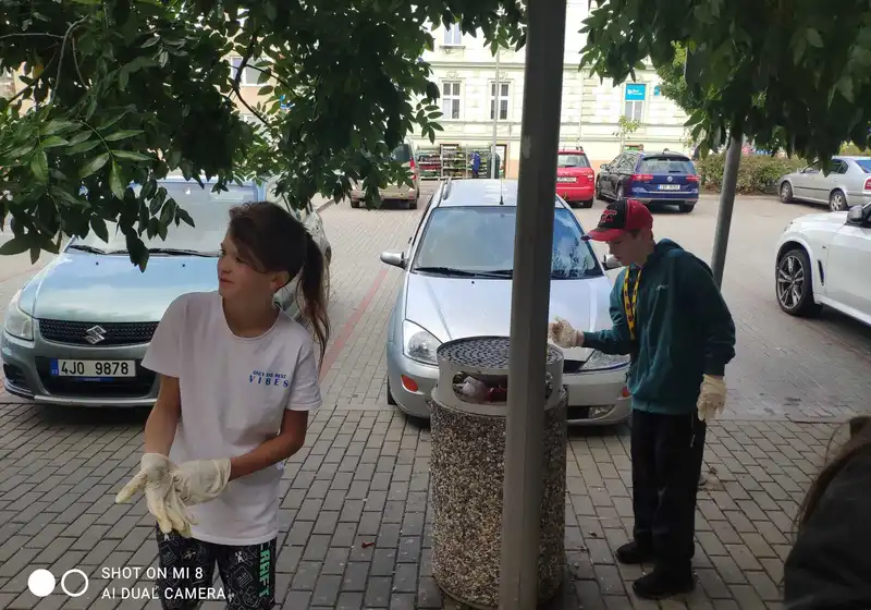 Akce Ukliďme Česko