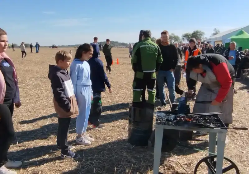 Soutěž v orbě na poli u Lukova