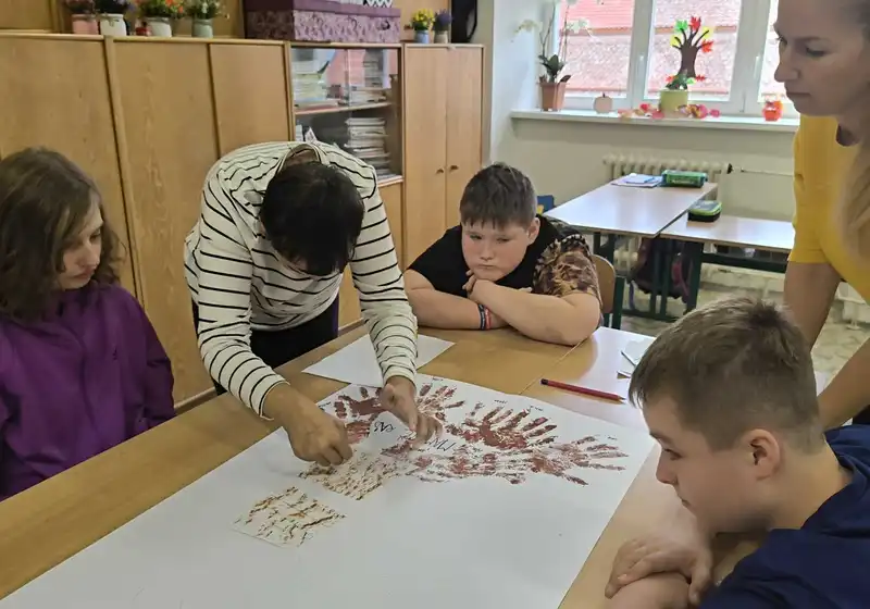 Celoškolní projekt "Týden našich emocí a přátelství"  2. den - kmen
