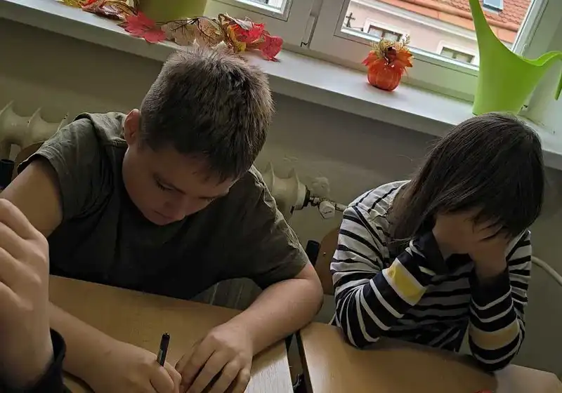 Celoškolní projekt "Týden našich emocí a přátelství" 4.den jablka