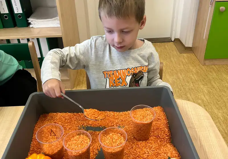 Kutálí se líně, velikánská dýně🎃