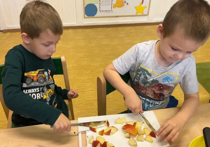 Ovocné mlsání u želviček🍎